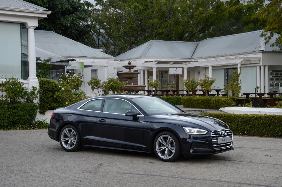  Audi A5 Coupe 2.0 TFSI S-Line 2017 года  (ZA) (фото 8 из 26)